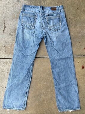 BKE Mens Jeans 36L Bootcut Flex Tyler Buckle Heavy Stitch Whiskers Western
